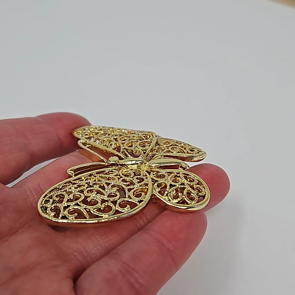 Vintage Gerry's Butterfly Brooch Gold Tone Filagree